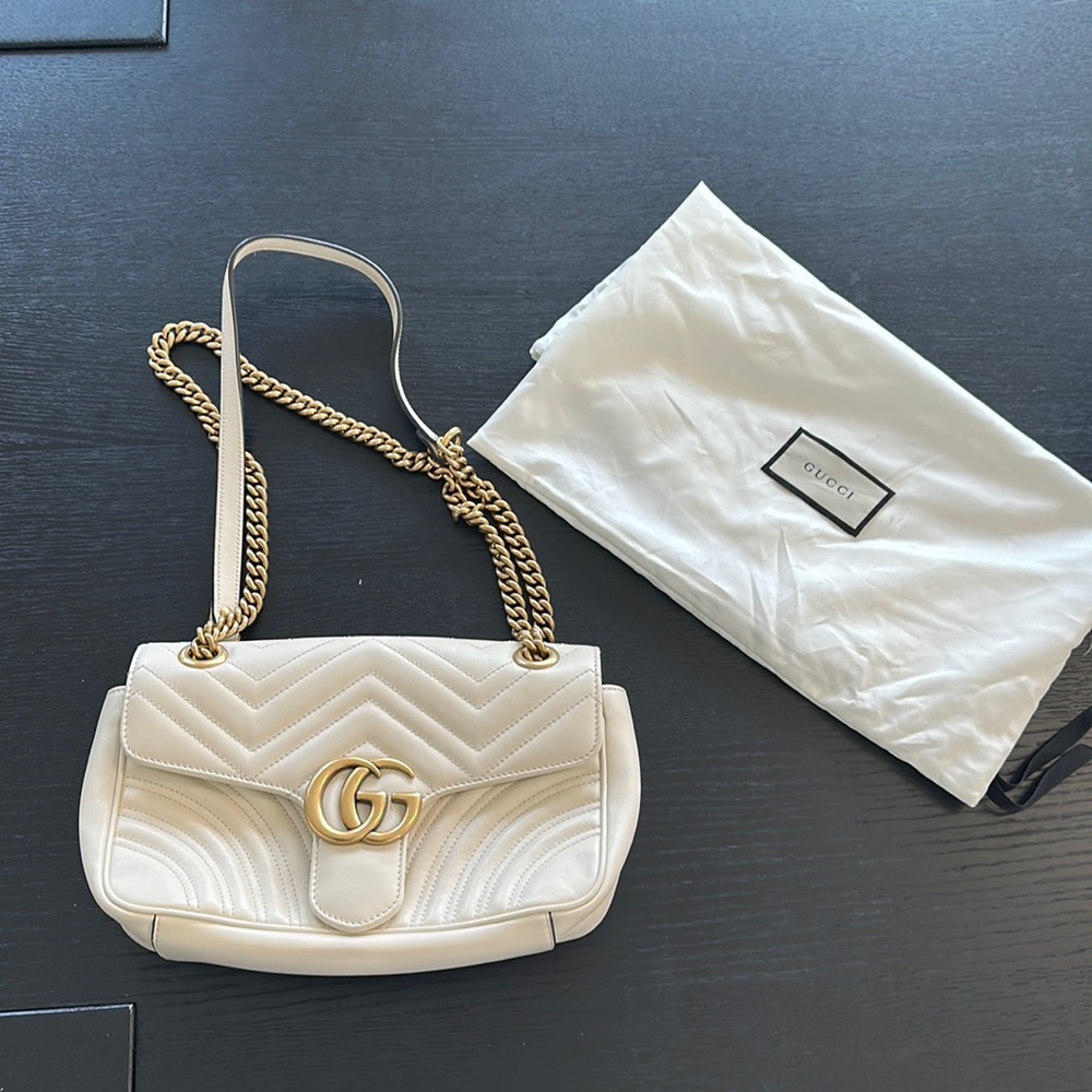 Authentic GG MARMONT MATELASSÉ SMALL BAG